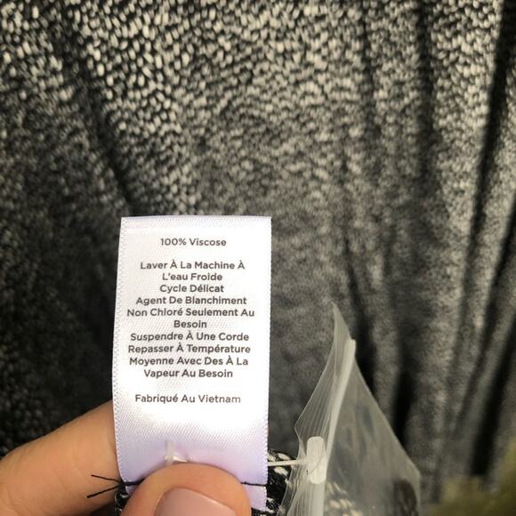 Talbots Button Front Tiered Midi Skirt Dot Pattern Black White Medium NWT - Picture 6 of 6